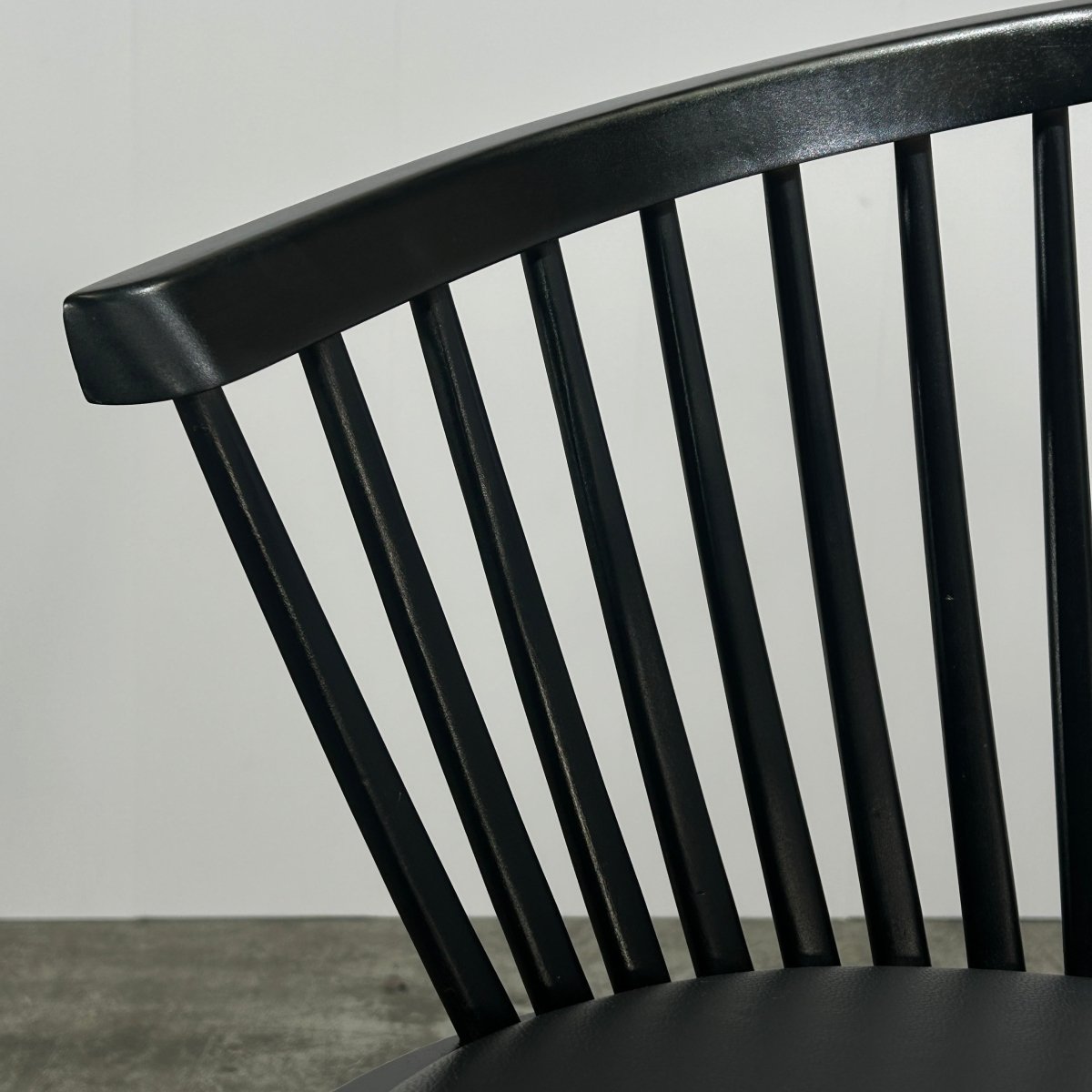 Fan Chair by Tom Dixon @ REHAUS