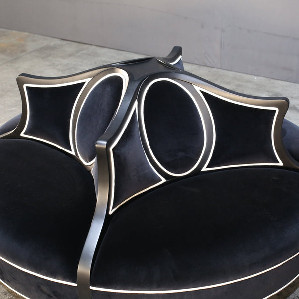 Féraud Round Chaise by Christopher Guy @ REHAUS