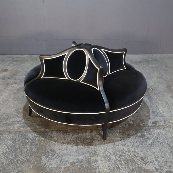Féraud Round Chaise by Christopher Guy @ REHAUS