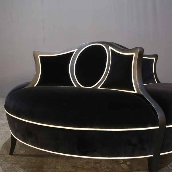 Féraud Round Chaise by Christopher Guy @ REHAUS