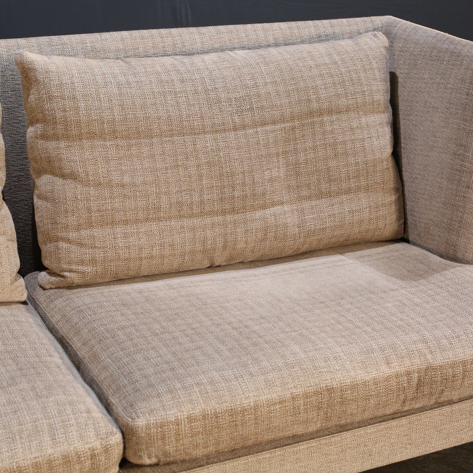Flexform Feel Good Ten Alto Three Seater Sofa by Antonio Citterio @ REHAUS