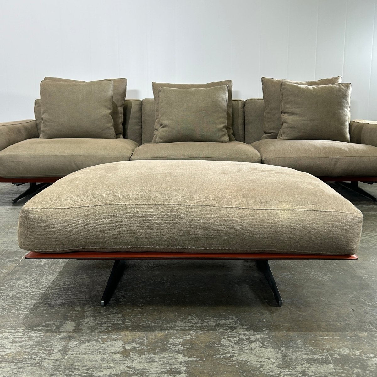 Flexform Soft Dream Three Seater Sofa & Ottoman @ REHAUS