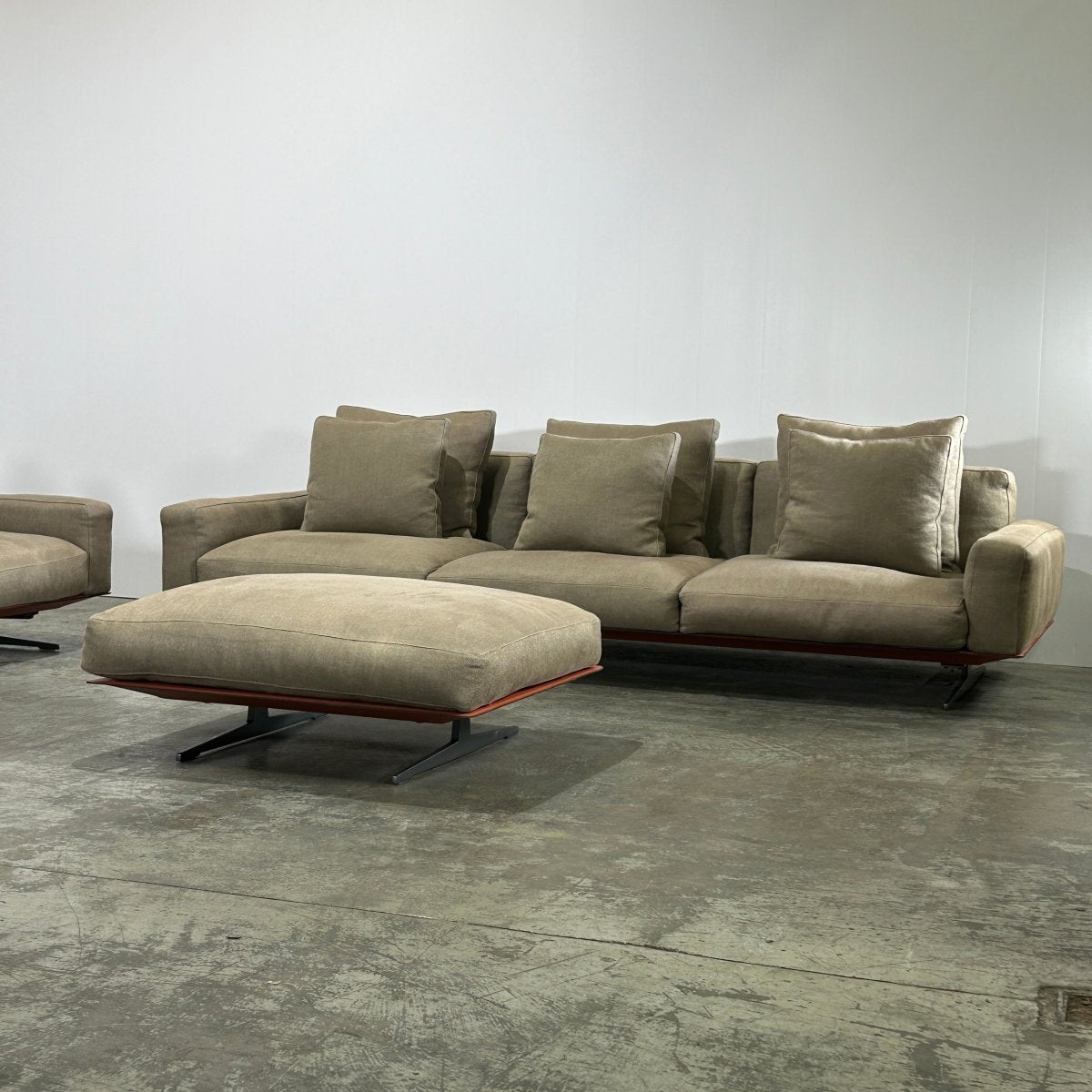 Flexform Soft Dream Three Seater Sofa & Ottoman @ REHAUS
