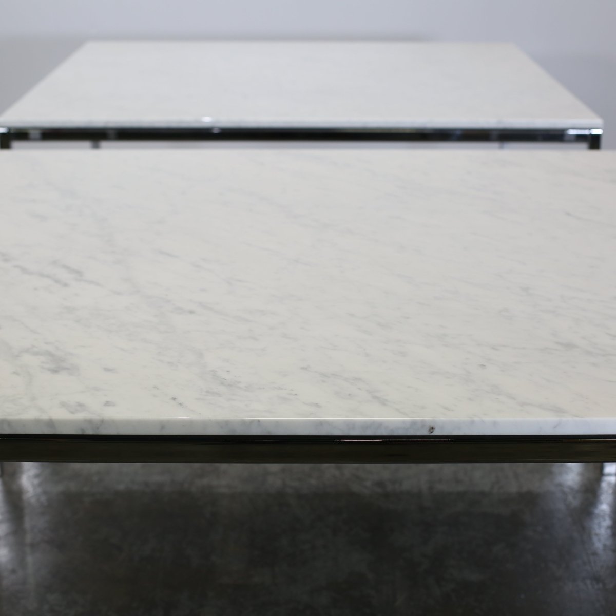 Florence Knoll Dining Table with Marble Top @ REHAUS