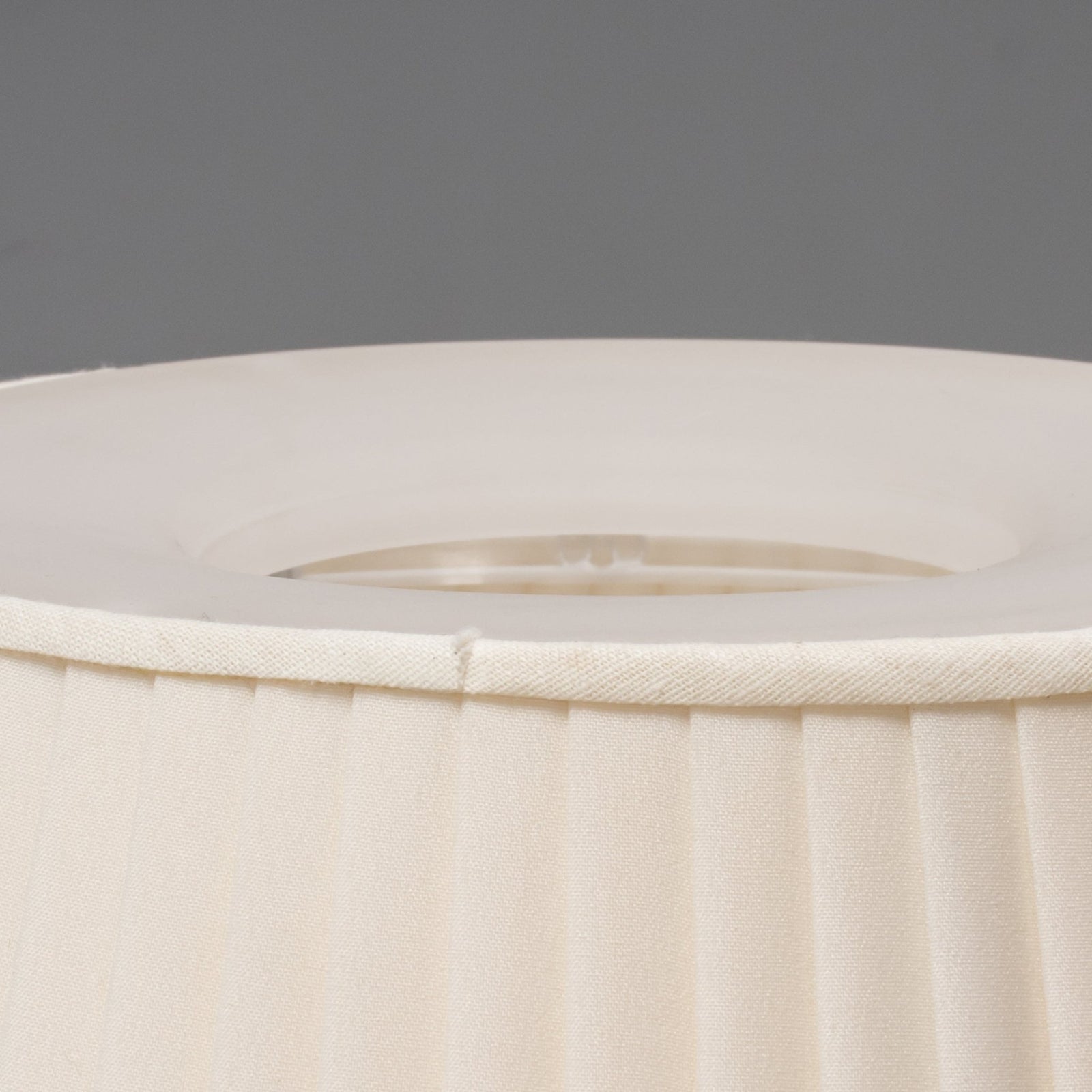 Flos by Philippe Starck Romeo White Table Lamp - REHAUS - Rodolfo Dordoni