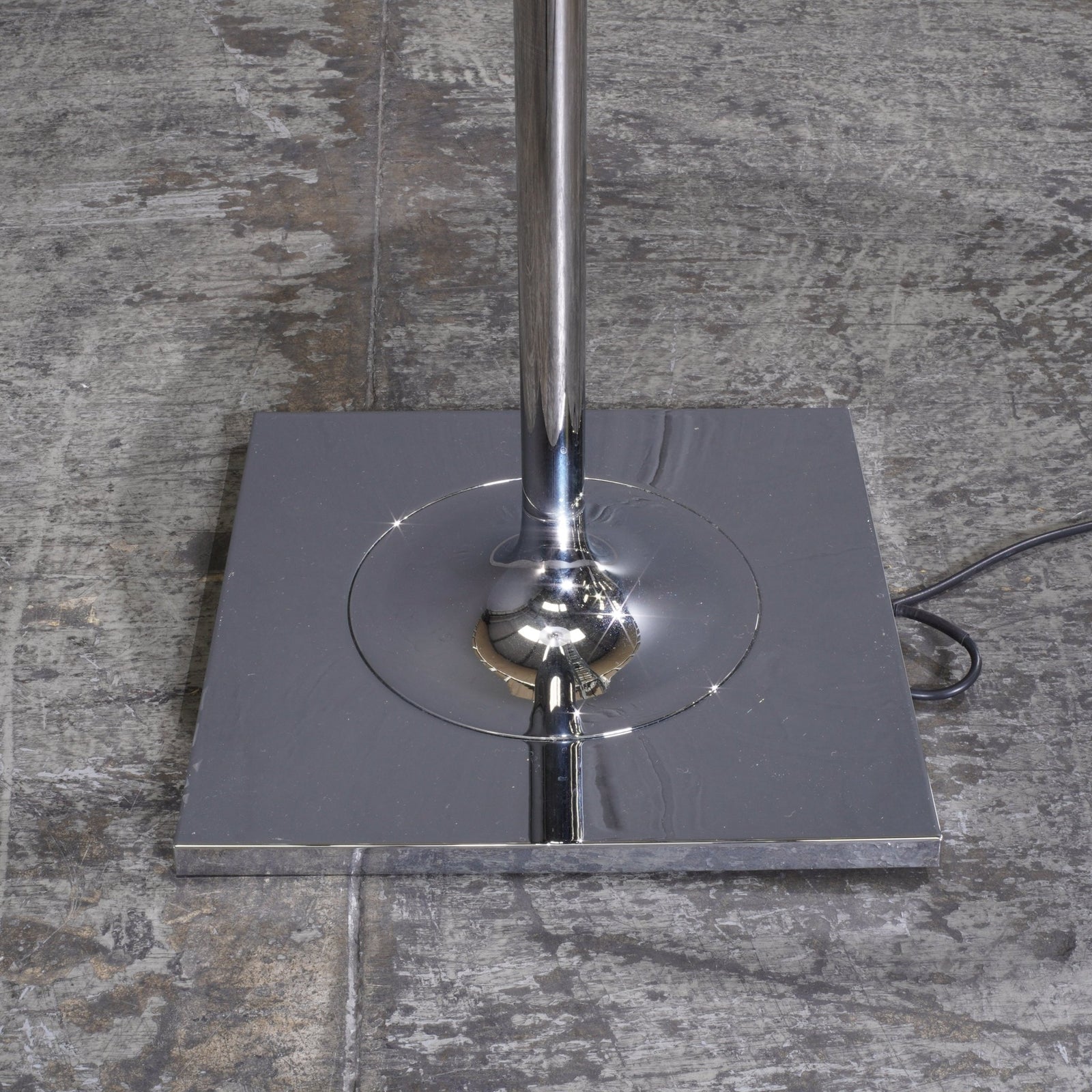 Flos K Tribe Floor Lamp by Philippe Starck - REHAUS - Flos