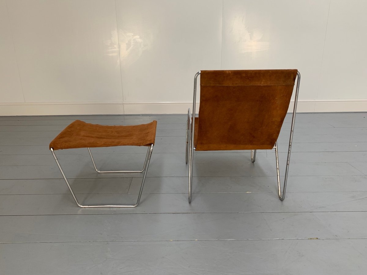 Fritz Hansen Bachelor Lounge Chair & Footstool - In Suede Leather & Chrome @ REHAUS