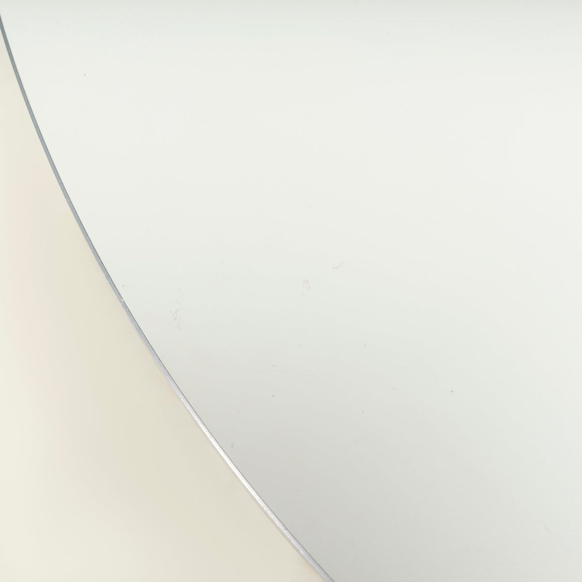 Fritz Hansen by Arne Jacobsen Circular White Dining Table - REHAUS - Fritz Hansen