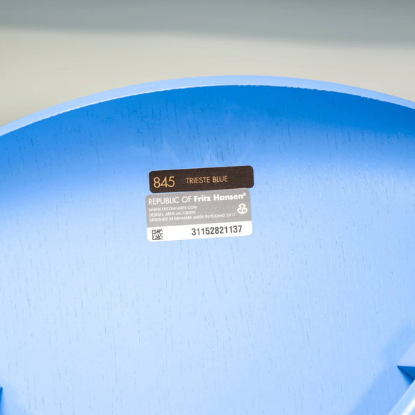 Fritz Hansen by Arne Jacobsen Monochrome Blue Series 7 Dining Chairs, Set of 6 - REHAUS - Fritz Hansen