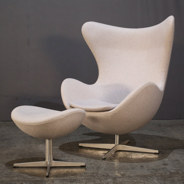 Fritz Hansen Egg Footstool by Arne Jacobsen @ REHAUS