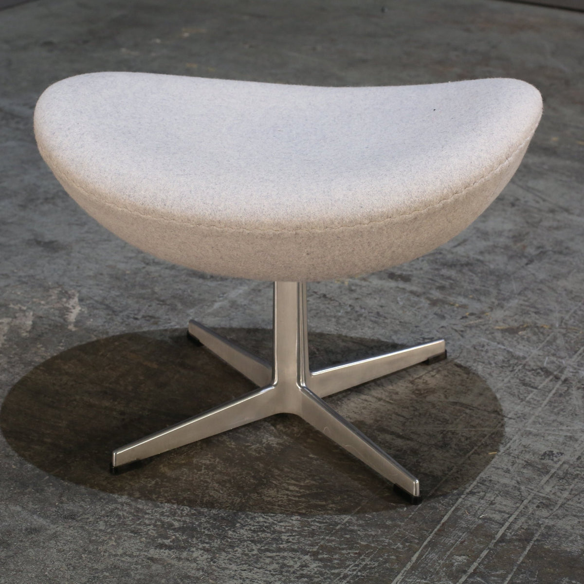 Fritz Hansen Egg Footstool by Arne Jacobsen @ REHAUS