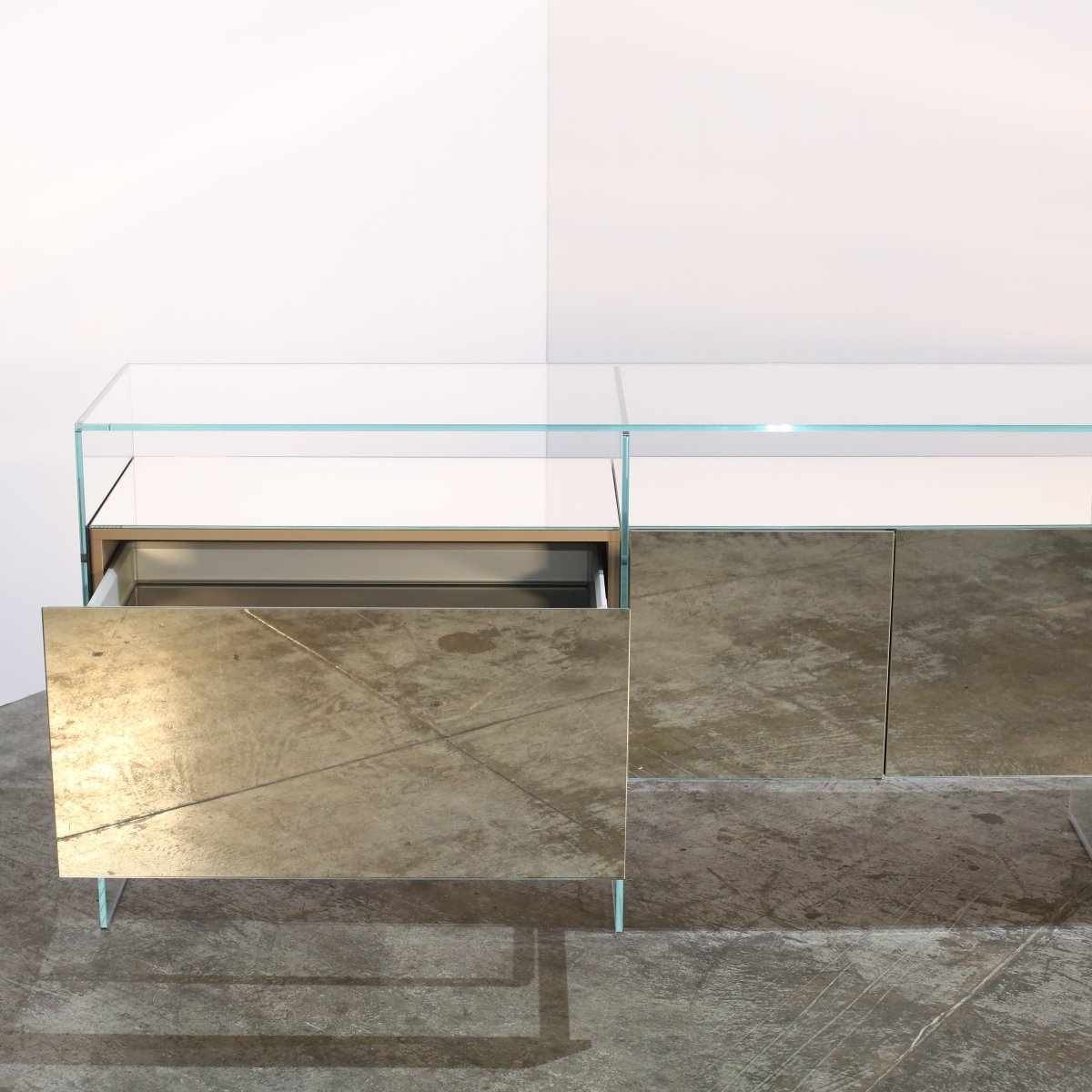 Gallotti & Radice Air Sideboard by Pinuccio Borgonovo @ REHAUS