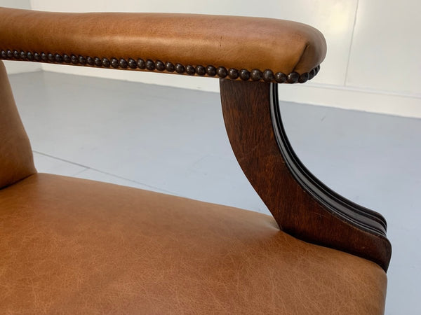 George Smith Gainsborough Unbuttoned Carver Armchair - In Tan - Brown Leather @ REHAUS