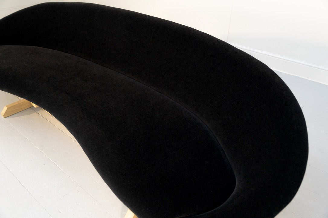 George Smith Sofa - Bean 4 - Seat Sofa by Tom Dixon - In Kvadrat Haakon Mohair - Velvet in Black @ REHAUS