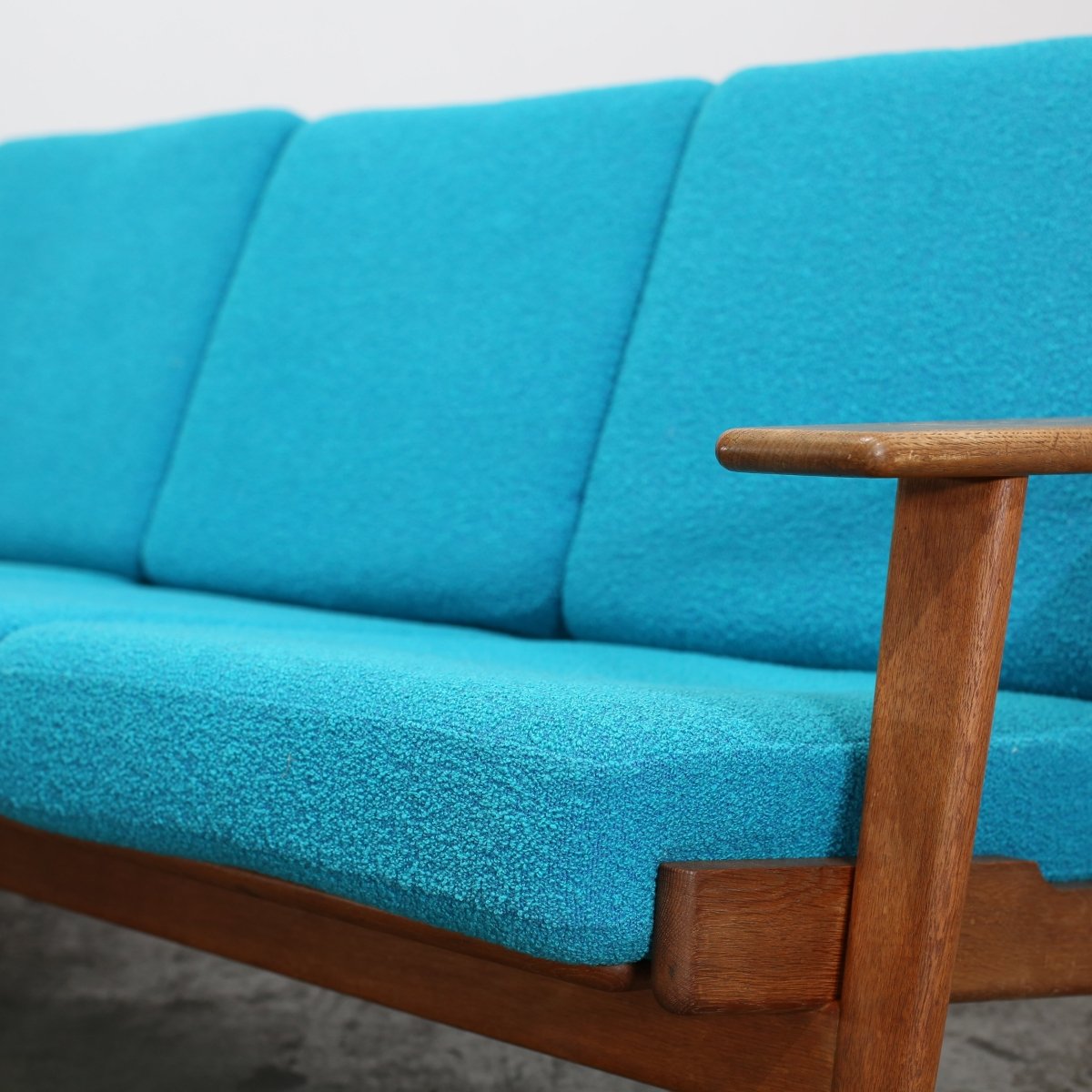 Getama GE 290 Three Seater Sofa by Hans J Wegner @ REHAUS