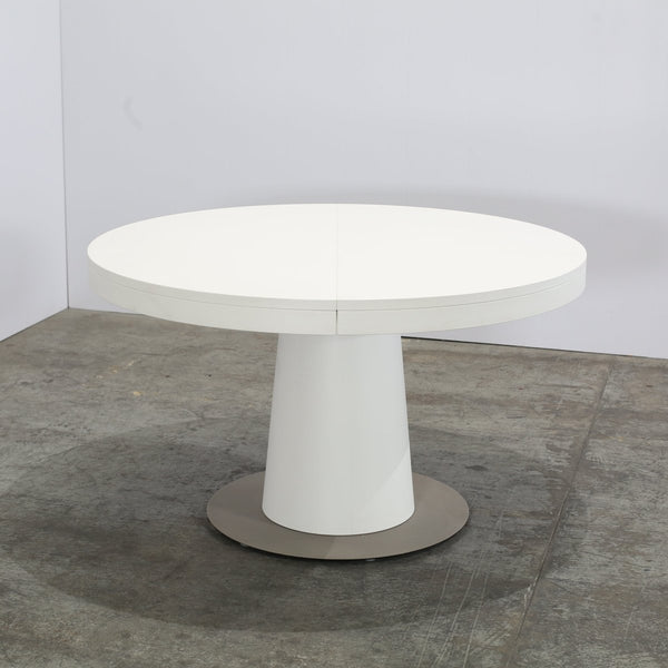 Granada Extendable Dining Table by BoConcept @ REHAUS