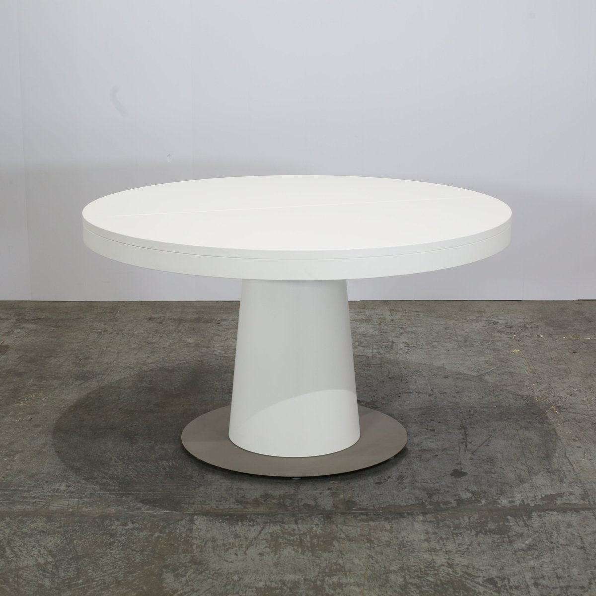 Granada Extendable Dining Table by BoConcept @ REHAUS