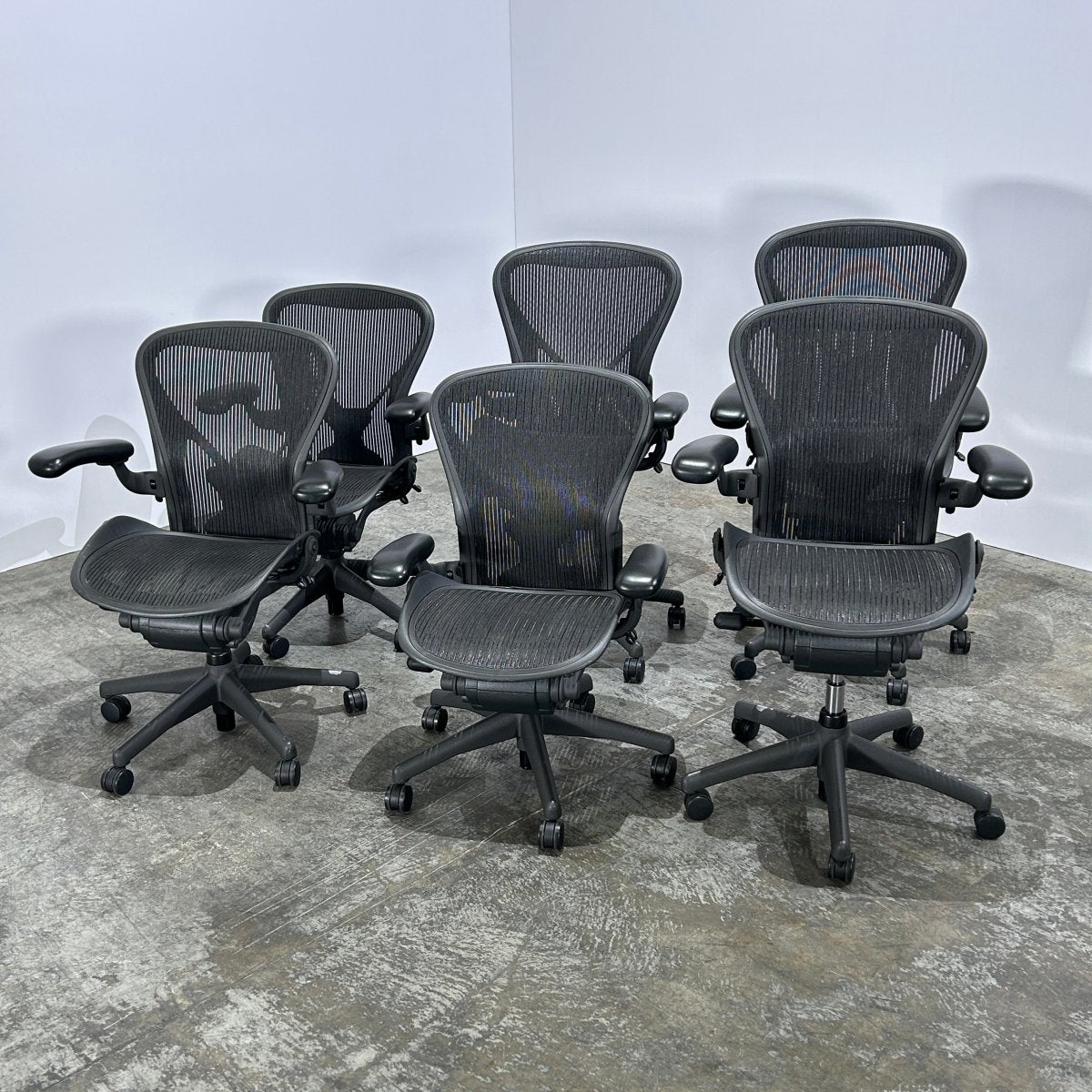 Herman Miller Aeron Desk Chair by Bill Stumpf and Don Chadwick @ REHAUS