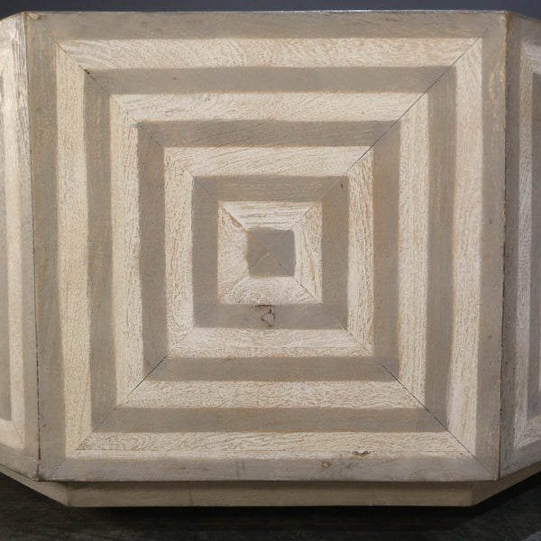 Hooker Furniture Mango Wood Coffee Table on Castors @ REHAUS