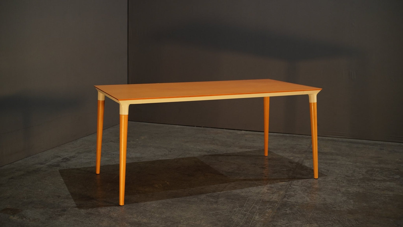 Kartell Miss Trip Dining Table by Philippe Starck @ REHAUS