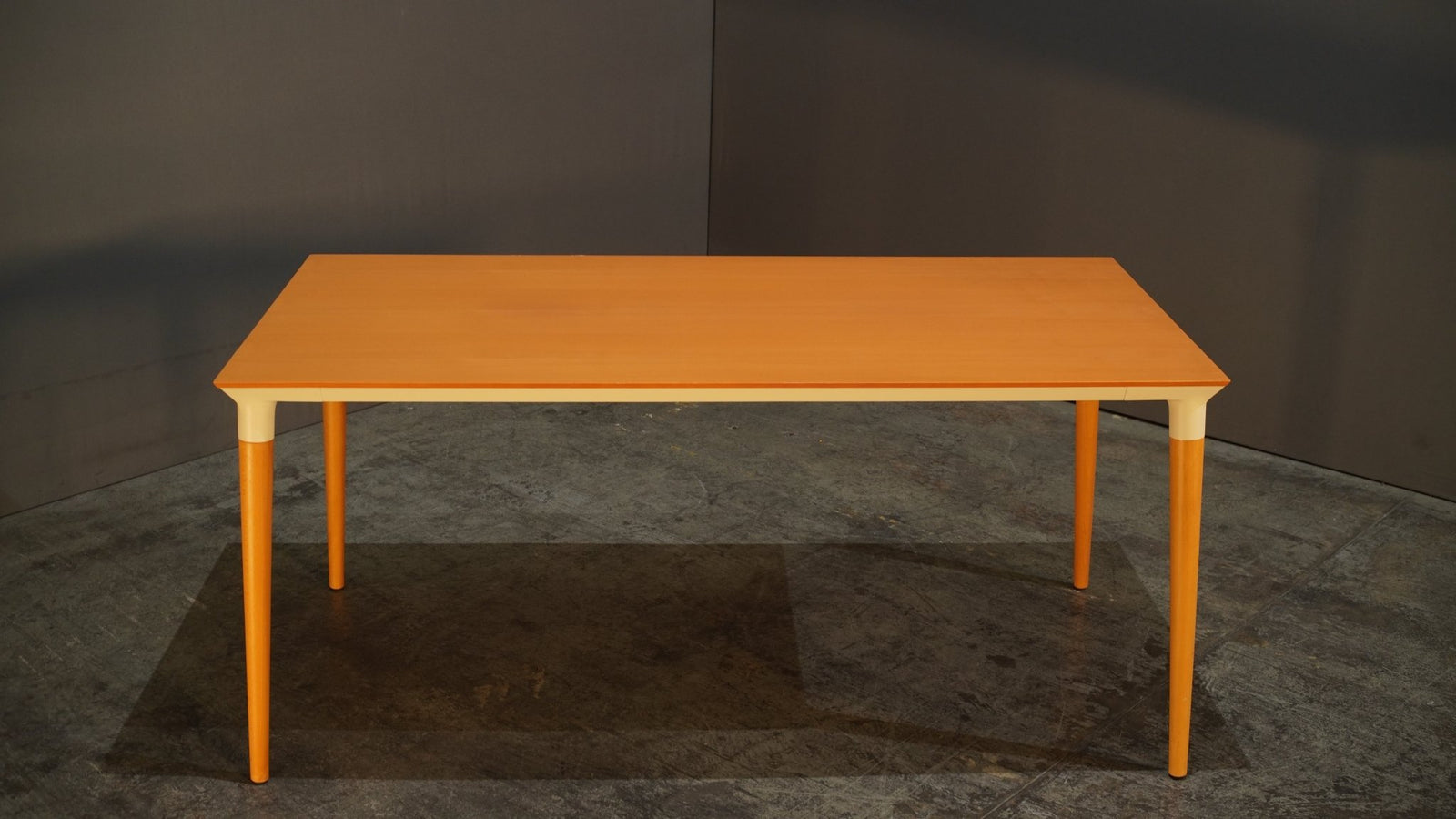 Kartell Miss Trip Dining Table by Philippe Starck @ REHAUS