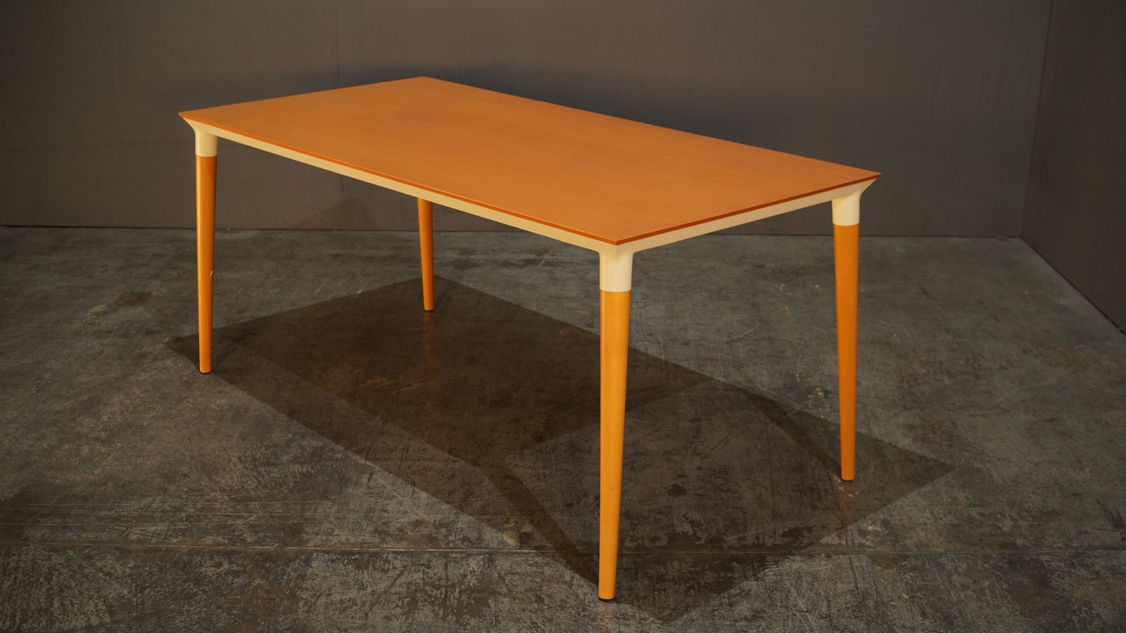 Kartell Miss Trip Dining Table by Philippe Starck @ REHAUS