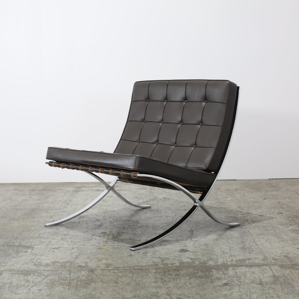 Knoll Barcelona Brown Leather Chairs by Ludwig Mies van der Rohe, Set of Two @ REHAUS