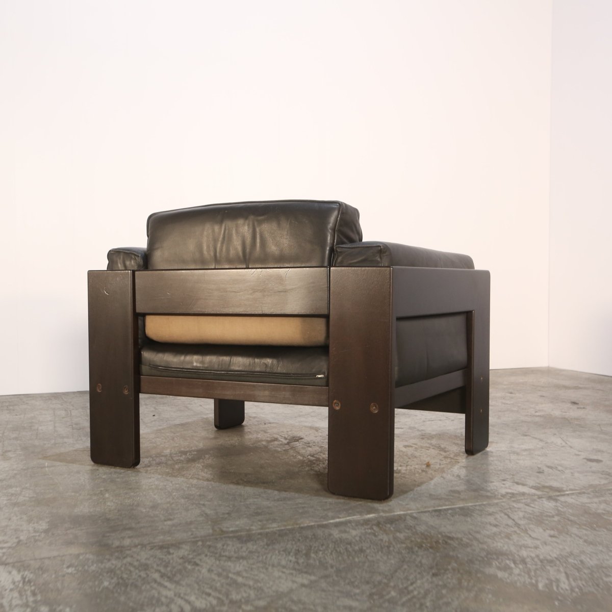 Knoll Bastiano Lounge Chair by Tobia Scarpa @ REHAUS