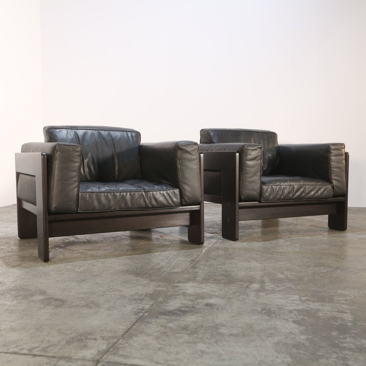 Knoll Bastiano Lounge Chair by Tobia Scarpa @ REHAUS