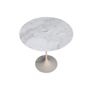 Knoll Side Table by Eero Saarinen @ REHAUS