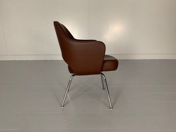 Knoll Studio Saarinen Executive Armchair - In Volo Brown Leather @ REHAUS