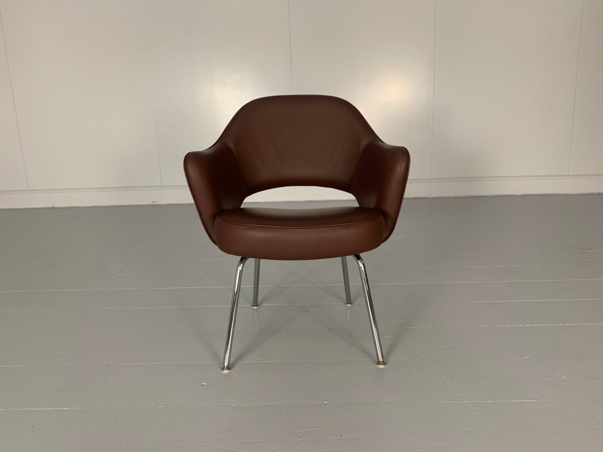 Knoll Studio Saarinen Executive Armchair - In Volo Brown Leather @ REHAUS