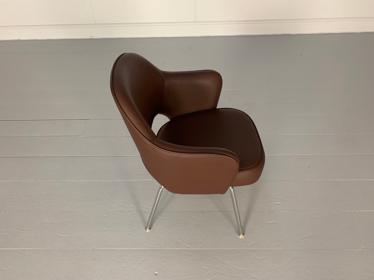 Knoll Studio Saarinen Executive Armchair - In Volo Brown Leather @ REHAUS