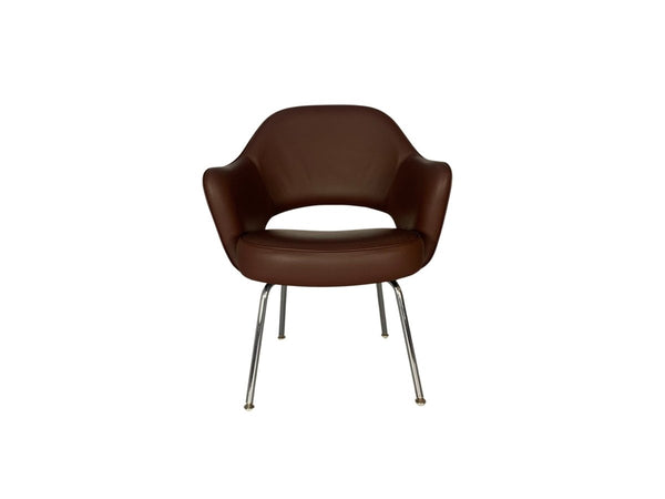 Knoll Studio Saarinen Executive Armchair - In Volo Brown Leather @ REHAUS