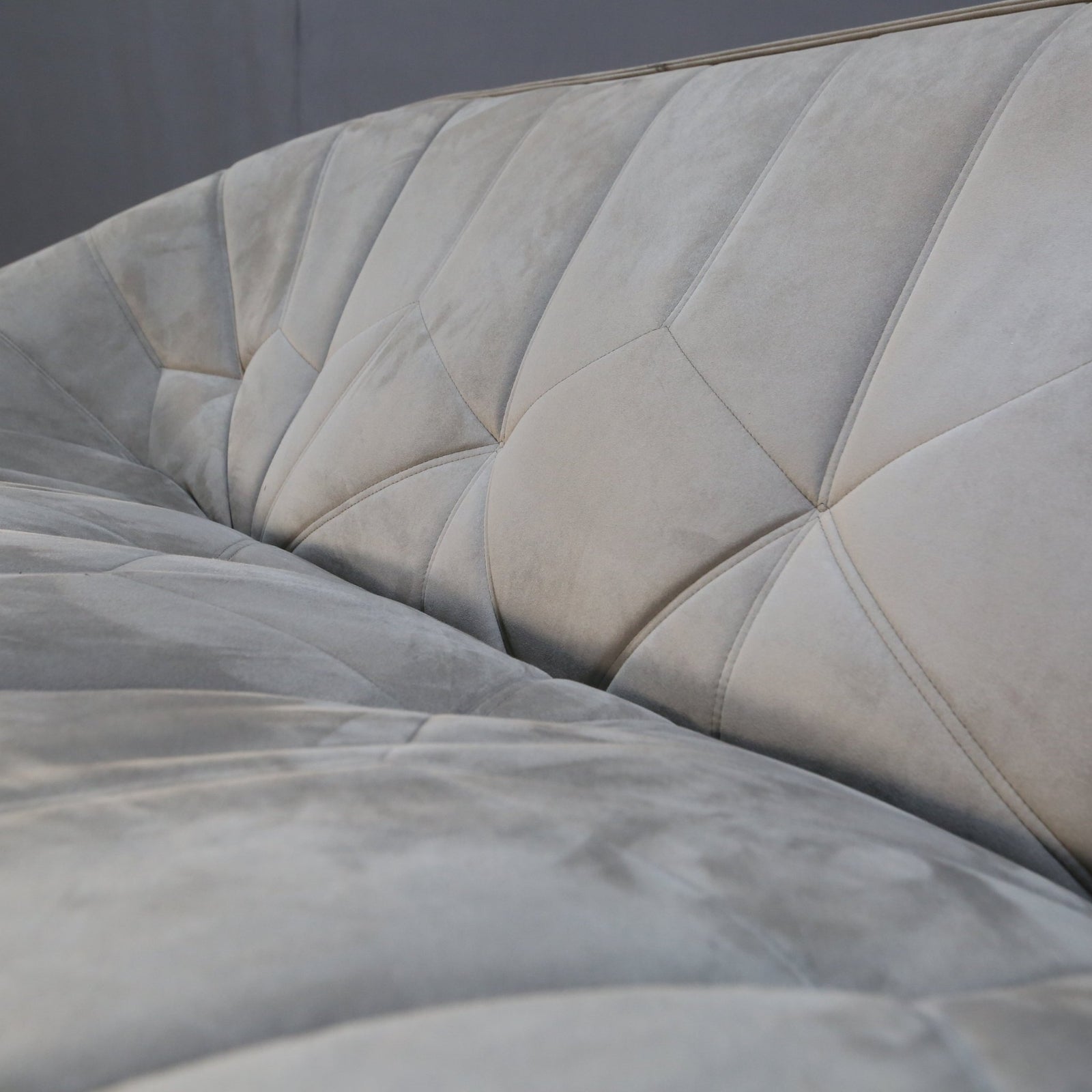 Ligne Roset Ottoman Settee by Noé Duchaufour - Lawrance @ REHAUS