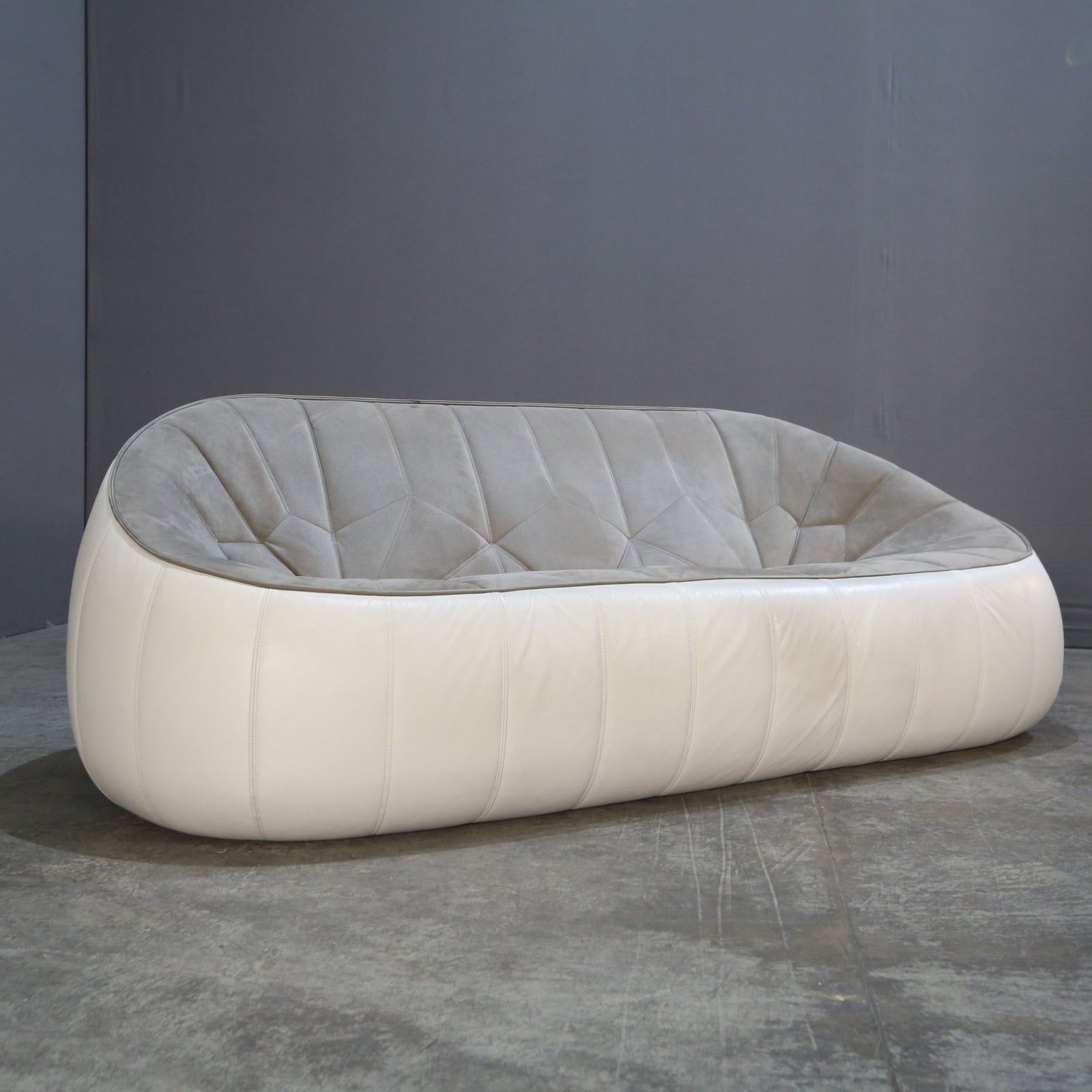 Ligne Roset Ottoman Settee by Noé Duchaufour - Lawrance @ REHAUS