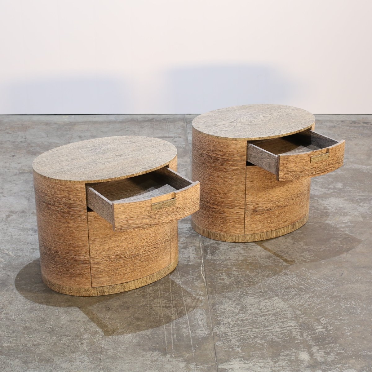 Maxalto Amphora Bedside Table by Antonio Citterio, Set of Two @ REHAUS