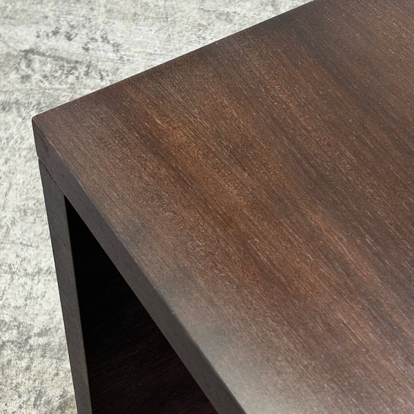 Maxalto Apta Dining Table by Antonio Citterio @ REHAUS