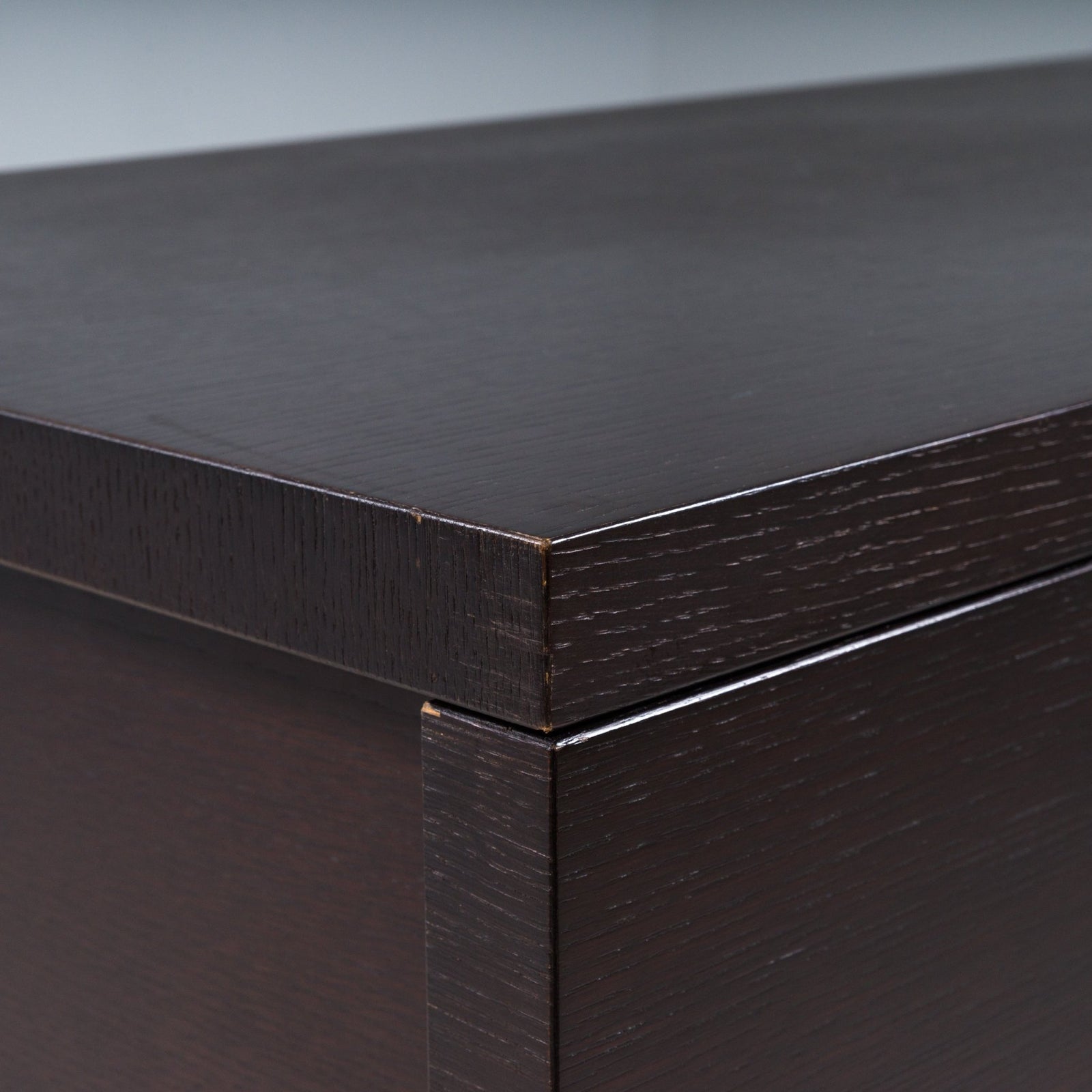 Maxalto B&B Italia Mida Dark Oak and Red Cabinet - REHAUS - Max Alto