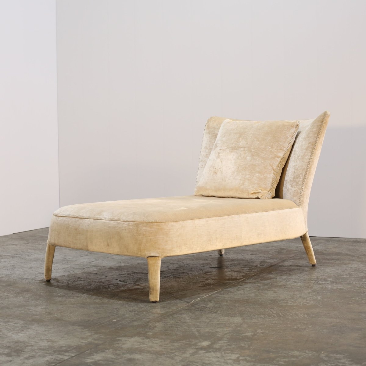 Maxalto Febo Chaise Longue by Antonio Citterio @ REHAUS