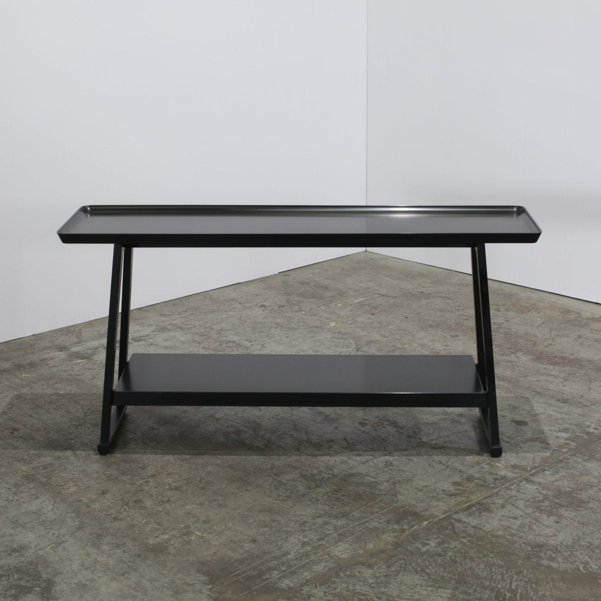 Maxalto Recipio Console Table by Antonio Citterio @ REHAUS