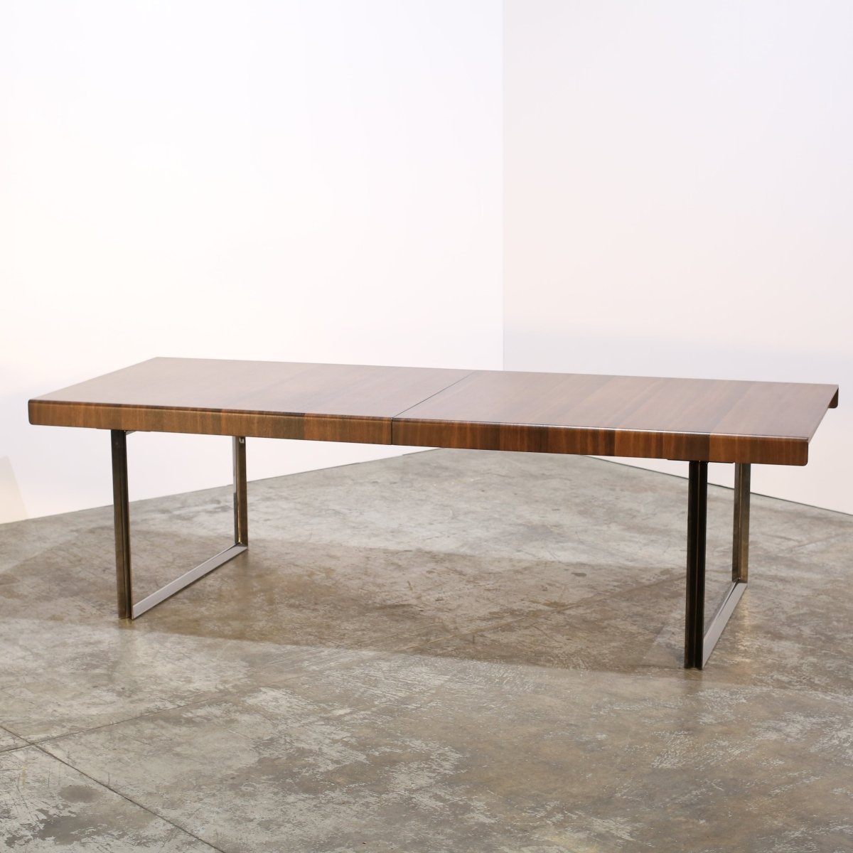 Maxalto Recipio Dining Table by Antonio Citterio @ REHAUS