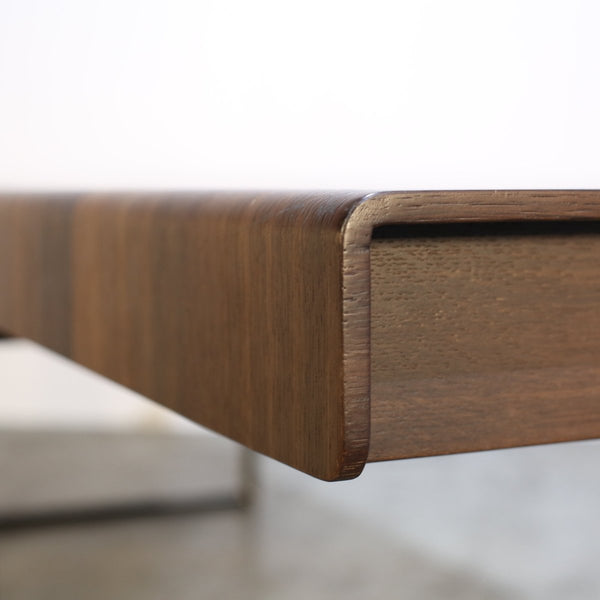 Maxalto Recipio Dining Table by Antonio Citterio @ REHAUS