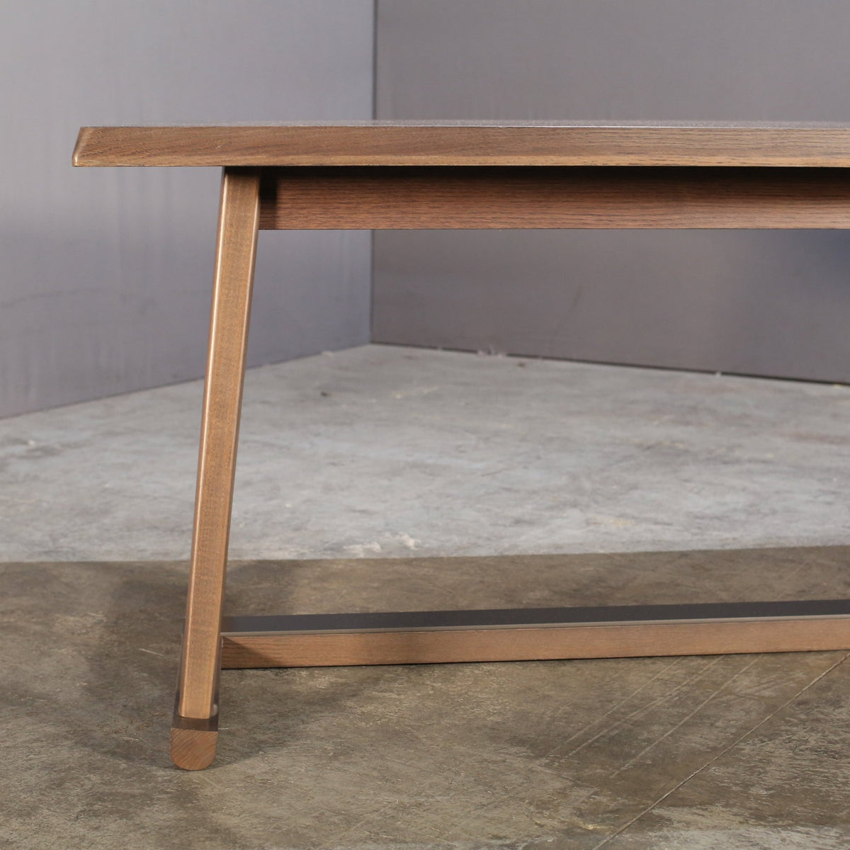Maxalto Recipio Dining Table by Antonio Citterio @ REHAUS