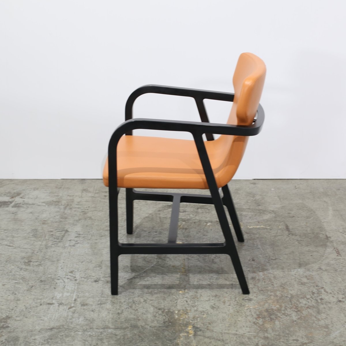 Maxalto Recipio Writing Desk and Chair by Antonio Citterio @ REHAUS