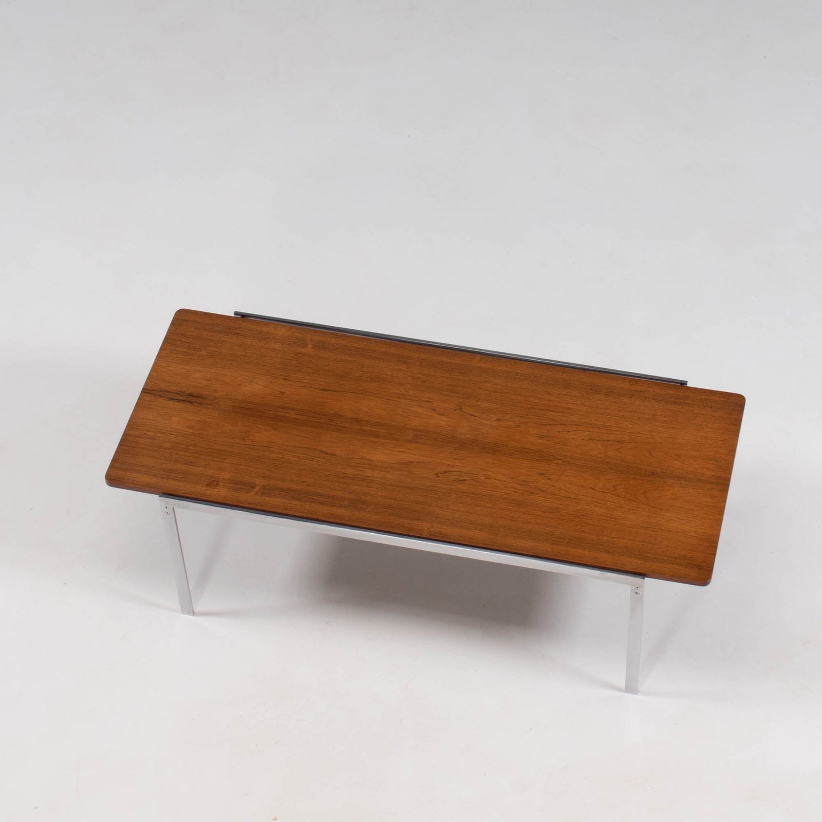 Mid Century Arne Jacobsen for Fritz Hansen 3051 Rosewood Coffee Table - REHAUS - arne jacobsen