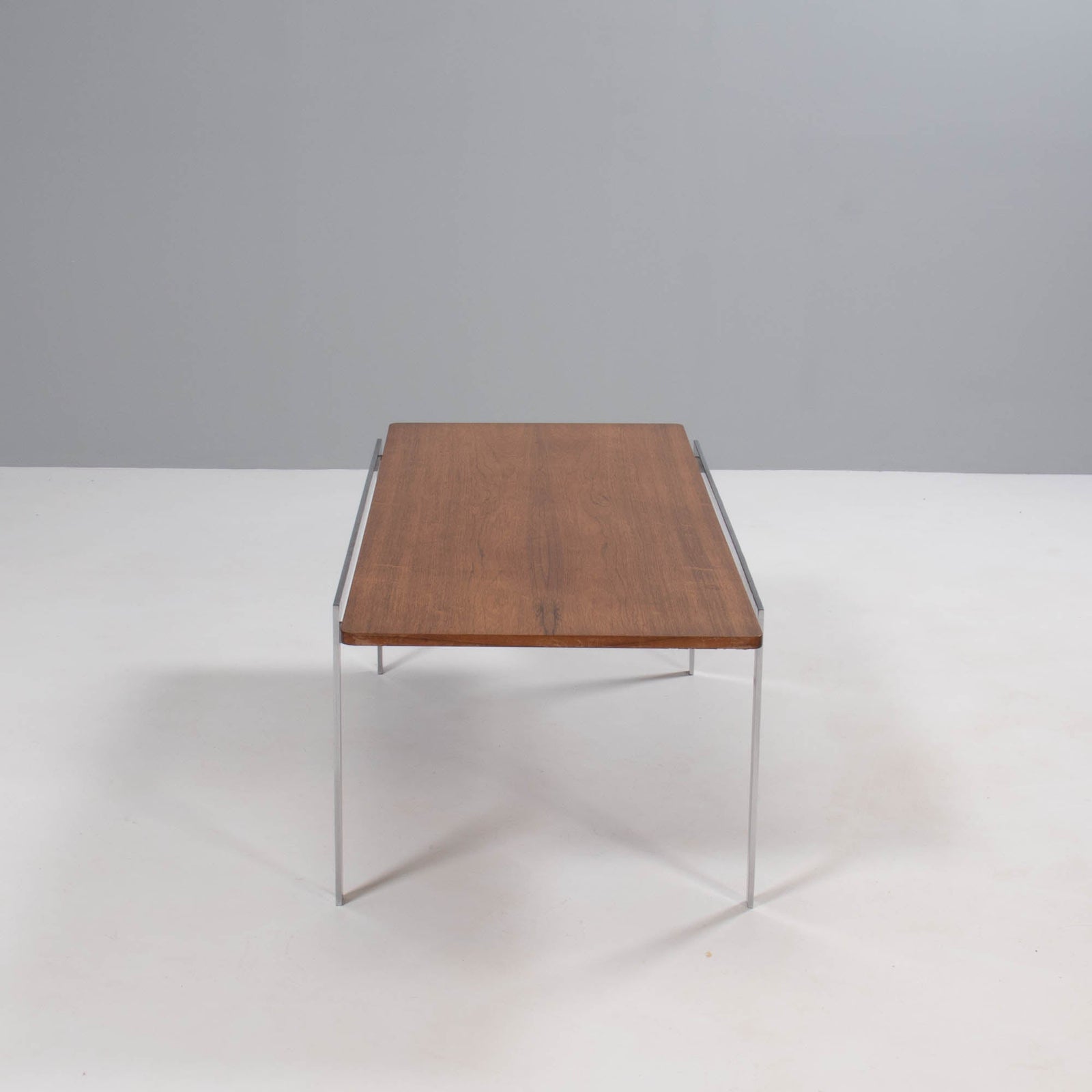 Mid Century Arne Jacobsen for Fritz Hansen 3051 Rosewood Coffee Table - REHAUS - arne jacobsen