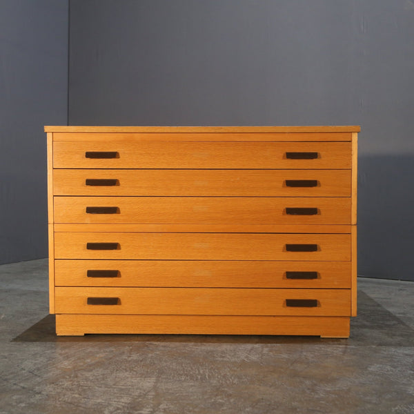 Mid - Century Plan Chest @ REHAUS