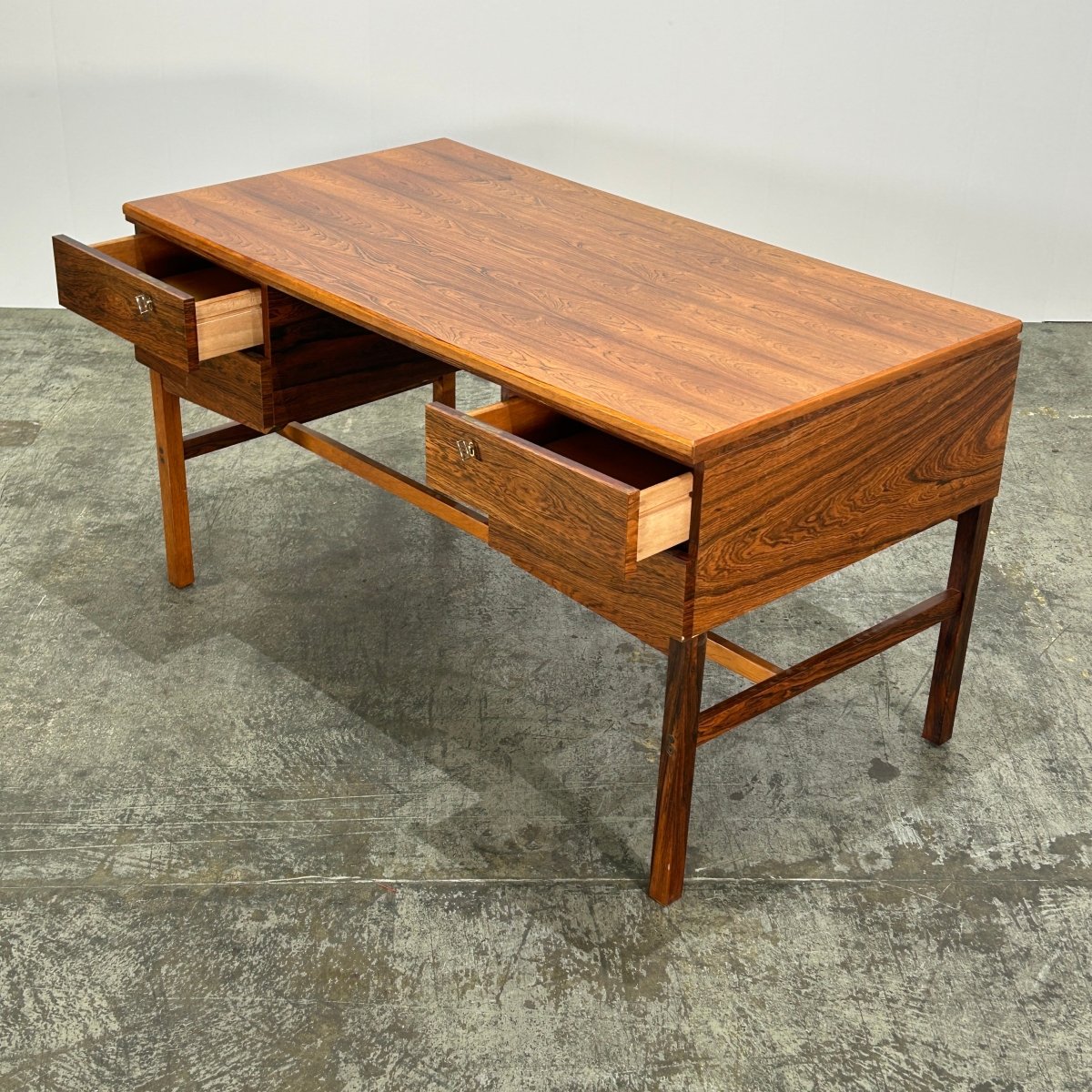 Mid Century Wooden Danish Desk @ REHAUS