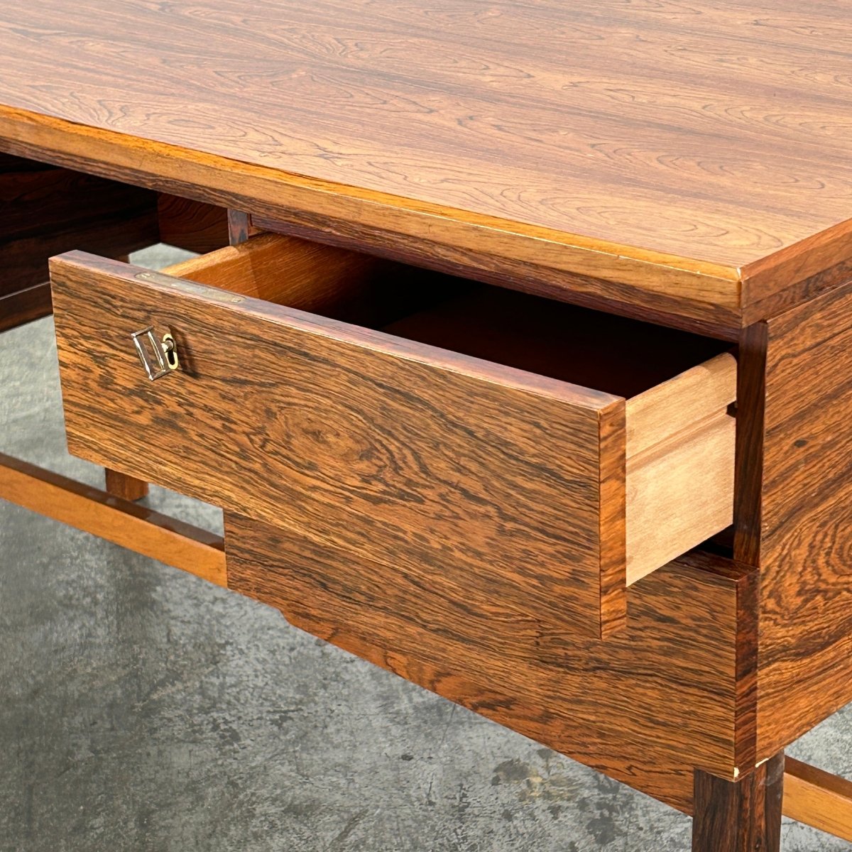 Mid Century Wooden Danish Desk @ REHAUS
